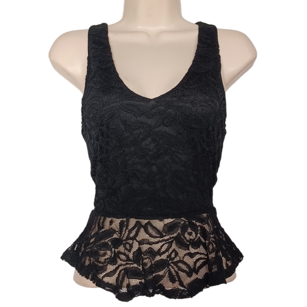 TOSKA Peplum Black Lace Lined Crisscross Sleeveless Stretchy Top Large NWT